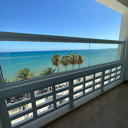 Garnet Apartament Oroklini