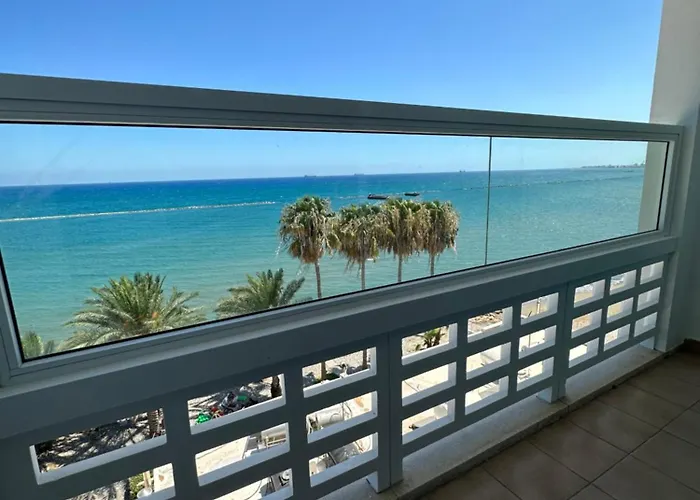 Garnet Apartamento Oroklini